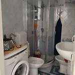 דירה Cozy Flat With Sea View Balcony-beahost ביביונה
