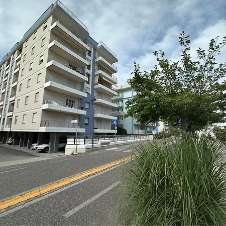Cozy Flat With Sea View Balcony-beahost ביביונה